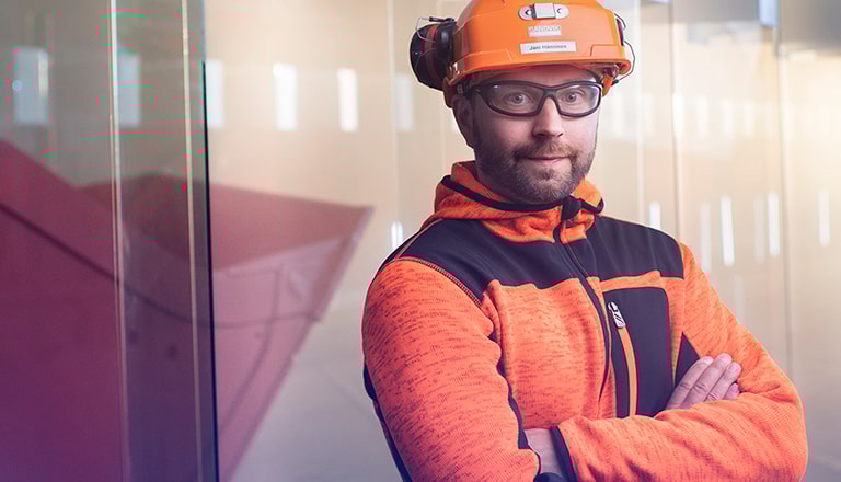 Jarkko Ruokojärvi at the glass labyrinth.